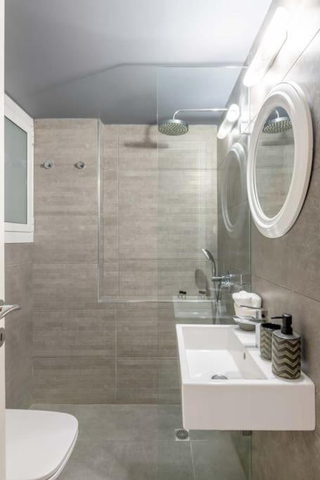 The Hostmaster Hollywood Space Studio Atena Exterior foto